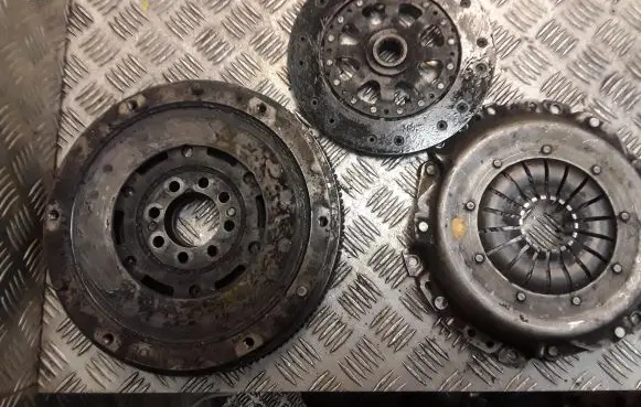 Mini One - Cooper R50 - 53 Clutch set kit 7520448 1512269