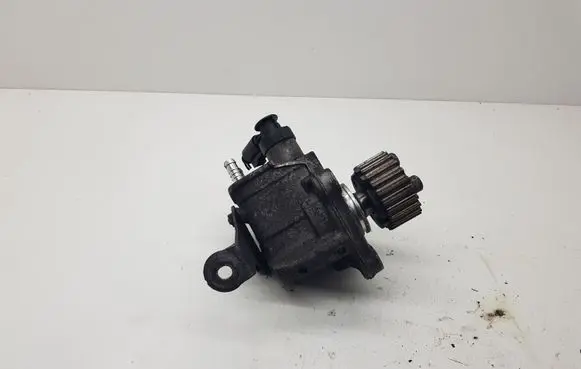 Volkswagen PASSAT B7 Fuel injection high pressure pump 03L130755L