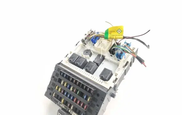 Renault Scenic I Fuse box set 7703297183H S103600300