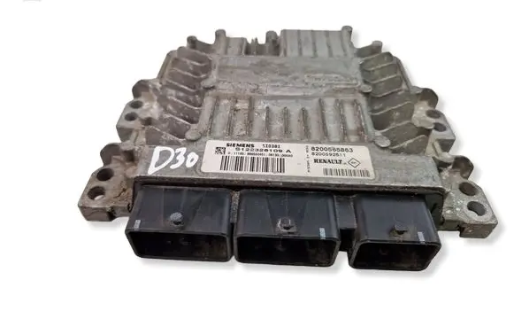 Renault Megane II Engine control unit/module 8200565863 8200592611 S122326109A
