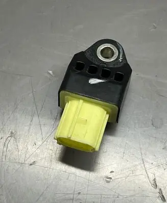 Subaru Legacy Airbag deployment crash/impact sensor 98237AJ000