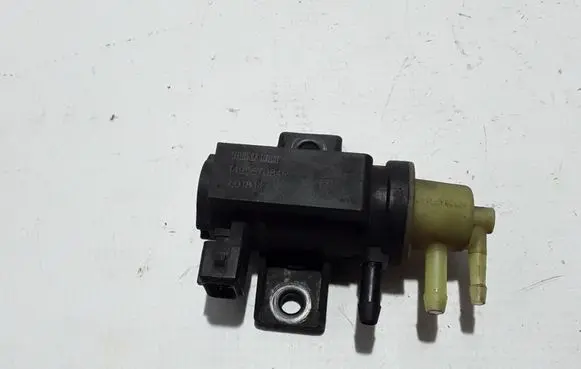 Renault Clio IV Turbo solenoid valve 149567084R