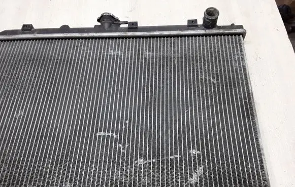 Nissan Almera Tino Coolant radiator