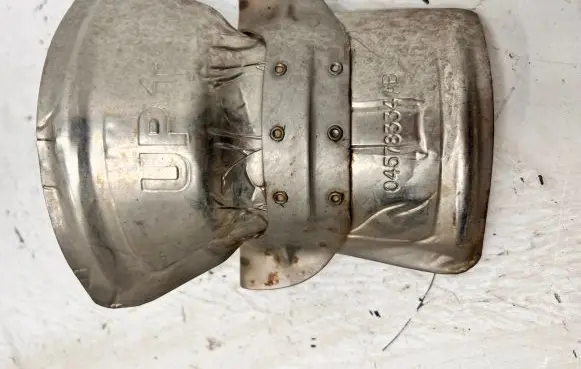 Chrysler 300C Exhaust heat shield 04578334AB