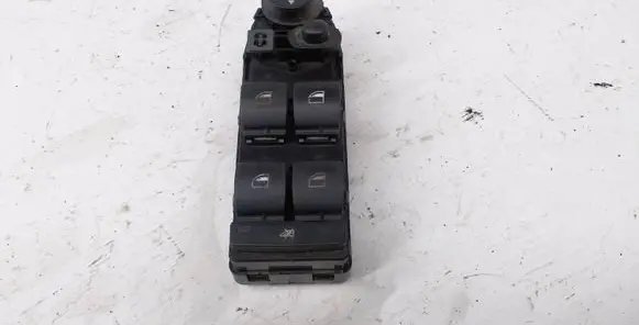 BMW X1 E84 Electric window control switch 9216047 10W38K705