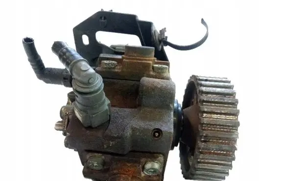 Ford Focus C-MAX Fuel injection high pressure pump 445010102