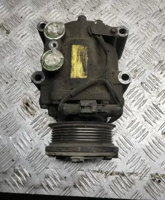 Mazda 3 I Air conditioning (A/C) compressor (pump) YS4H19D629AC