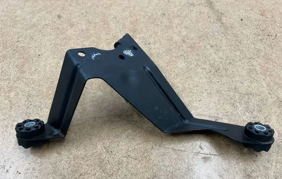 BMW 3 E46 ABS pump bracket 34516752667 6752667 34511162818