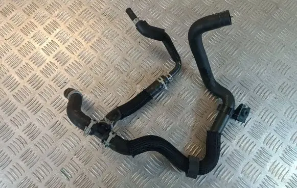 Nissan Qashqai Engine coolant pipe/hose Pa66gf30