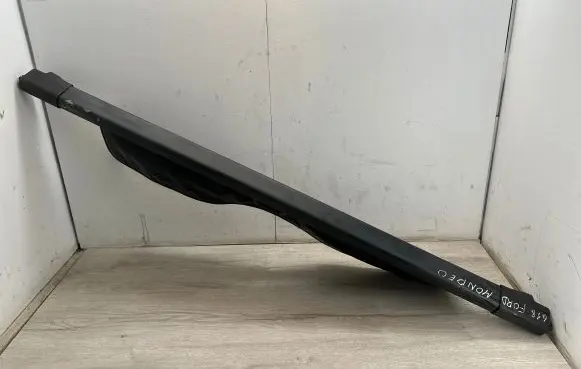 Ford Mondeo Mk III Parcel shelf load cover 