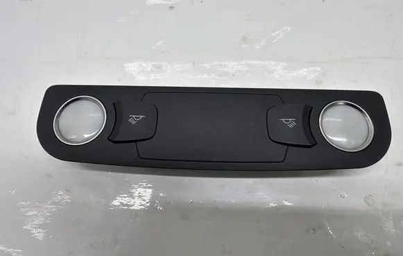 Audi A6 S6 C6 4F Rear seat light 4L0947111B