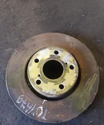 Toyota Avensis T270 Front brake disc