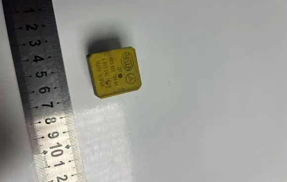 Mercedes-Benz Vito Viano W639 Other relay A0025421419