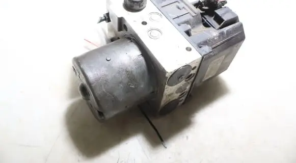 Volkswagen PASSAT B5.5 ABS Pump