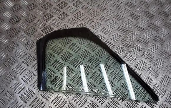 Renault Modus Front door window glass four-door e143r001582