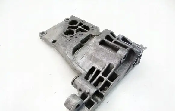 BMW 6 E63 E64 Engine mount bracket 7533840USZKODZONA