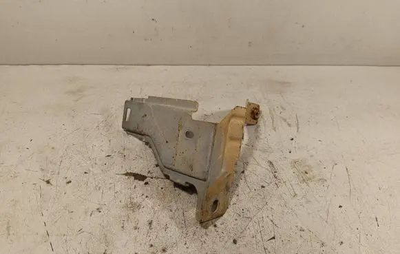 Nissan Navara D40 ABS pump bracket 