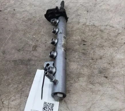 Nissan Qashqai Fuel main line pipe 8201044829 175216420R 1222200281