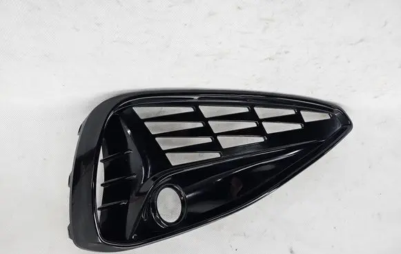 Hyundai i30 Front bumper lower grill 86564-G4510