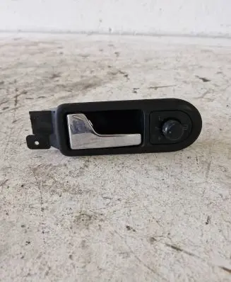 Volkswagen Golf IV Front door interior handle 3B1837113J