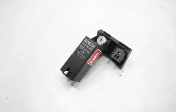 Glow plug pre-heat relay