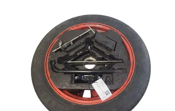Jaguar XF X250 R18 spare wheel 2R831007RA 40JX18FH2X15 1R8A17032AB