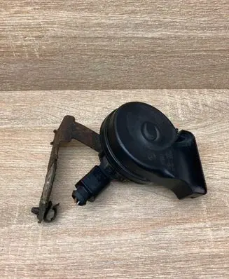 Volkswagen PASSAT B7 Horn signal 7N0951223A A046522 WithPlug