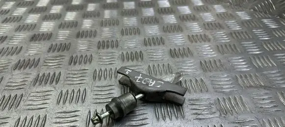 Fuel Injector clamp holder
