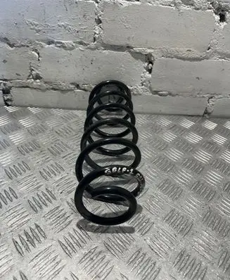 Volkswagen Golf VII Rear coil spring
