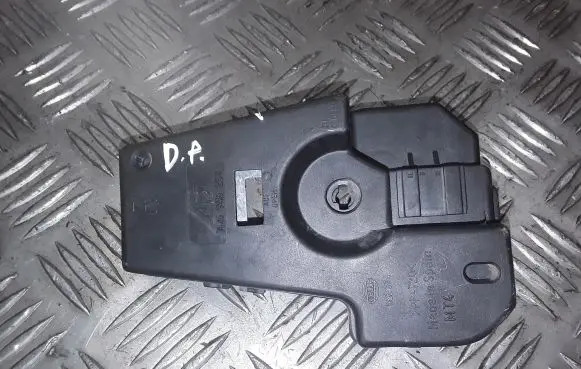 Ford Galaxy Tail light bulb cover holder 7m5945258