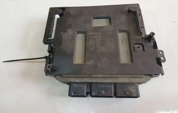 Peugeot 407 Engine control unit/module SID803A