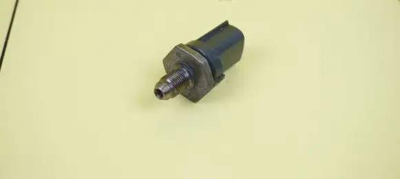 Opel Astra K Fuel pressure sensor 55492824 B14XFL