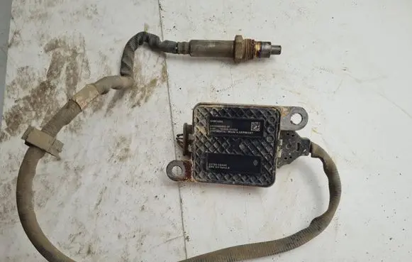 Opel Vivaro Lambda probe sensor SNS148A 227905444R A3C0069090001