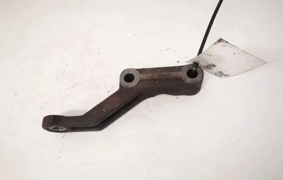 Nissan Murano Z50 Engine mounting bracket 5e26