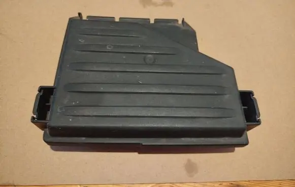 Opel Astra G Fuse box cover 13140089