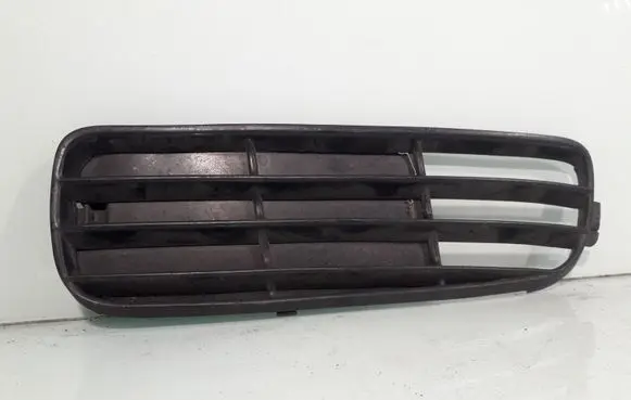 Audi 80 90 S2 B4 Front bumper lower grill 8A0807345B
