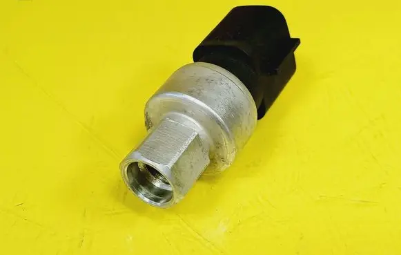 Volvo V50 Air conditioning (A/C) pressure sensor 7S43190594AA