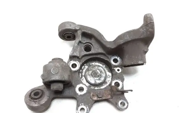 Volvo V70 Rear wheel hub 9200623