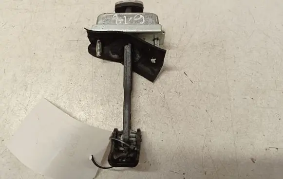 Ford C-MAX I Rear door check strap stopper