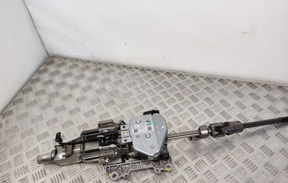 Steering wheel axle set