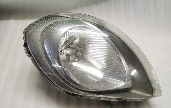 Opel Vivaro Headlight/headlamp 91165719