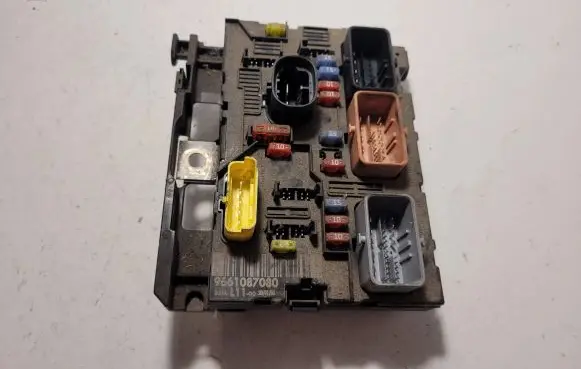 Peugeot 307 BSM Control unit 9661087080