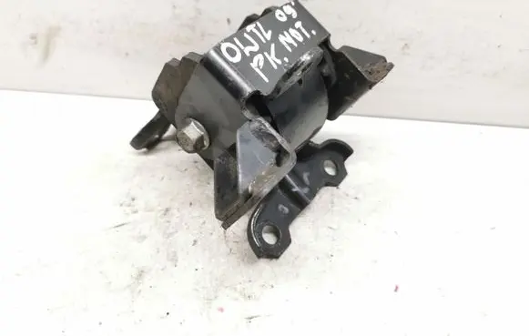 Mitsubishi Outlander Engine mount bracket