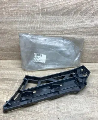 Volkswagen Touran I Front bumper mounting bracket 1T0807178
