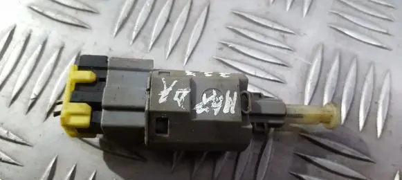 Mazda 323 F Brake pedal sensor switch ga2c6649y