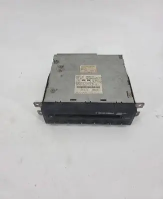 Mitsubishi Pajero Radio/CD/DVD/GPS head unit MR490082 29851 CXCB9940A