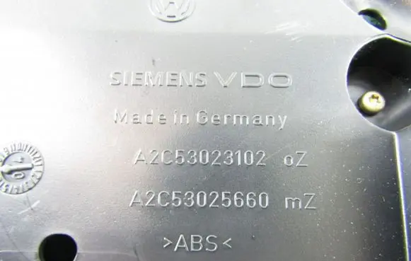 Volkswagen Caddy Speedometer (instrument cluster) 2K0920841C