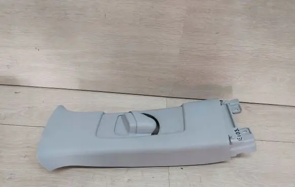 Toyota Auris E180 Other sill/pillar trim element 62420-02220