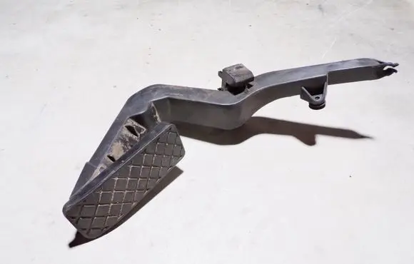 Volkswagen PASSAT B5.5 Accelerator throttle pedal 8D1721506