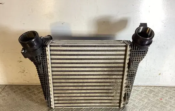 Porsche Macan (95B) Intercooler radiator 95B145803G